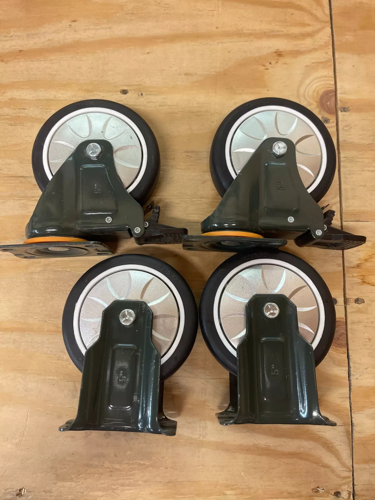 casterWithBrake Caster With Brake