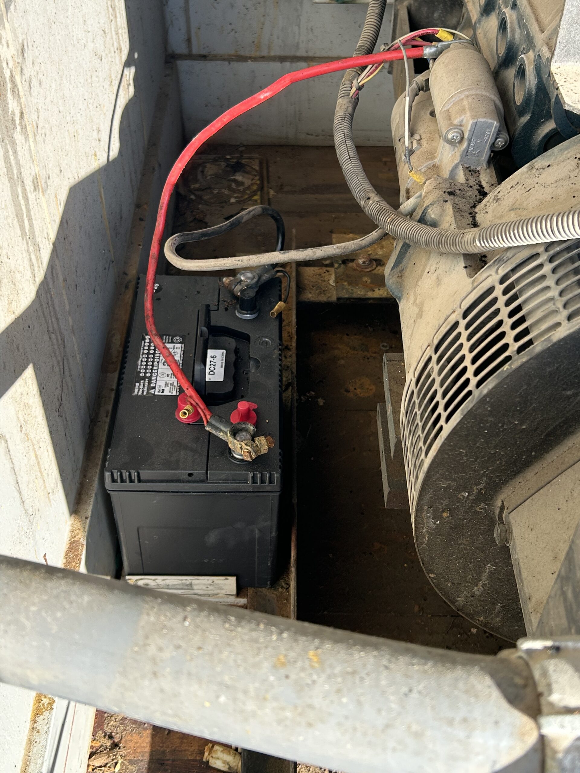 Used 2016 PMC PH-25 Box Truck Spray Foam Rig, 60' Heated Hose, (2) T1 Transfer Pumps, 5HP Compressor 37.5KW Diesel Generator, 20 CFM Air Dryer - Image 10